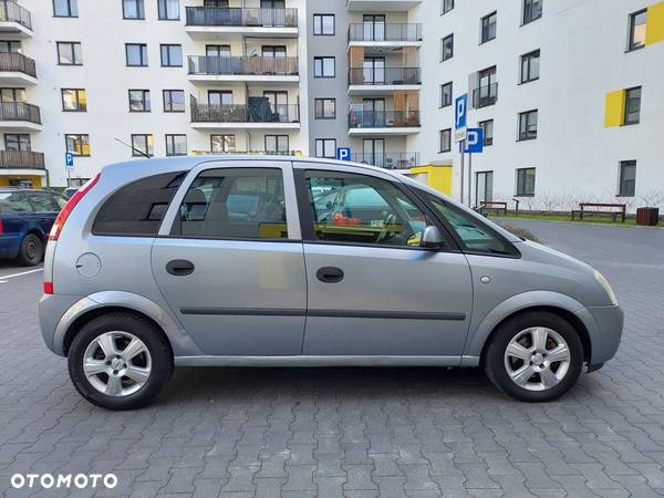 Opel Meriva - 22