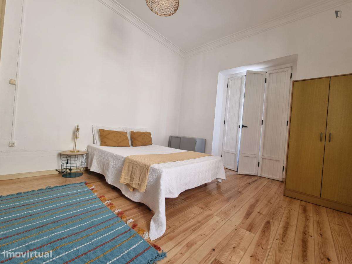 Apartamento com 4 quartos - localizado em Montes Claros Coimbra - Grande imagem: 5/7