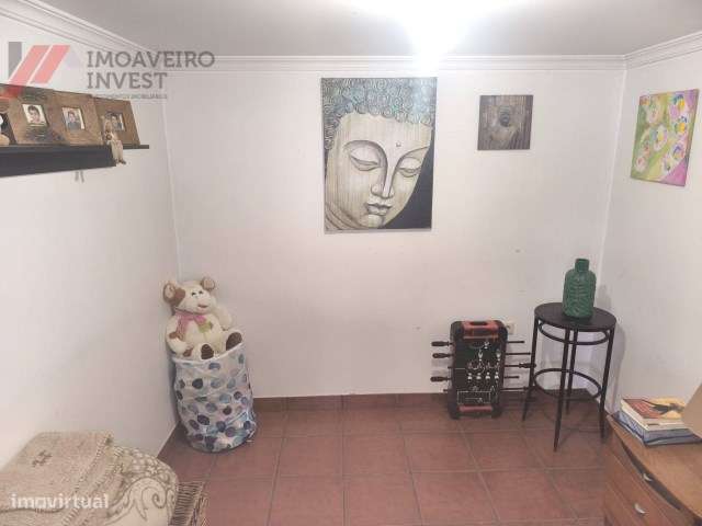 Quinta com Moradia Isolada e 4.450m² de Terreno Oiã Oliveira d Bairro-18