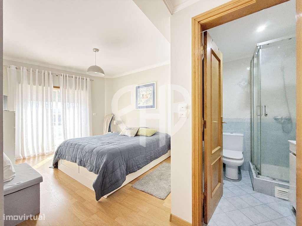 Apartamento T3 / C/Parqueamento // Santa Marta Corroios-39