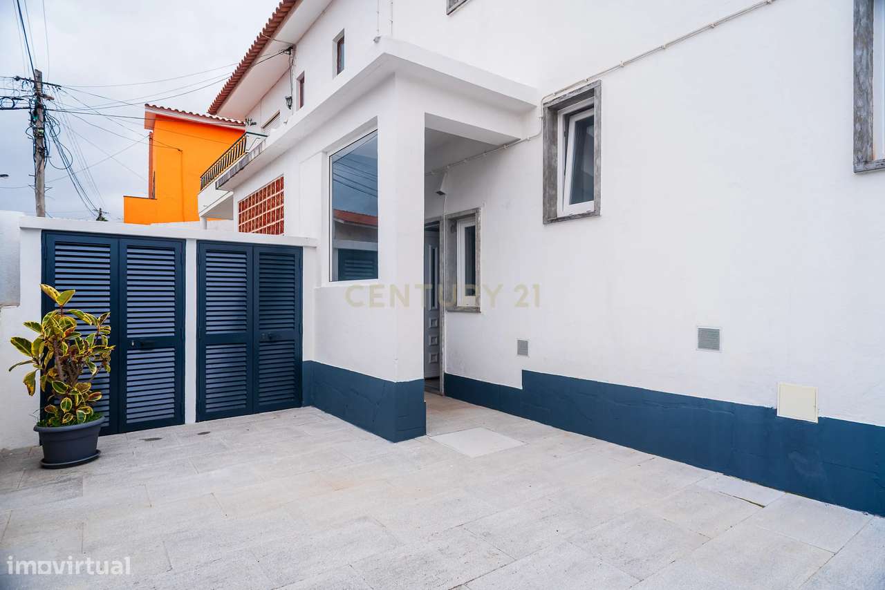 Arrenda-se T2 renovado em andar de Moradia , Muito Luminoso, com Terra - Grande imagem: 5/26