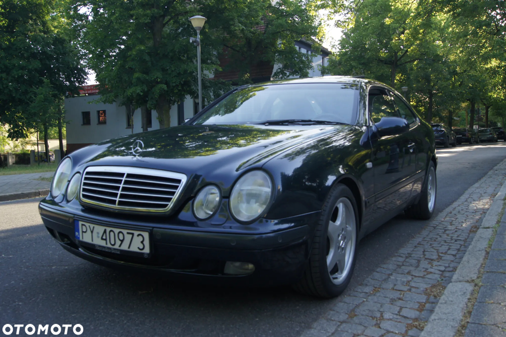 Mercedes-Benz CLK 320 - 2