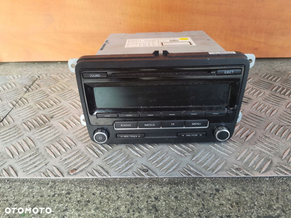 VW OE RADIO CD 5M0035186L - 2