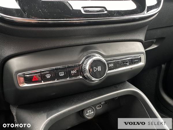 Volvo XC 40 - 24