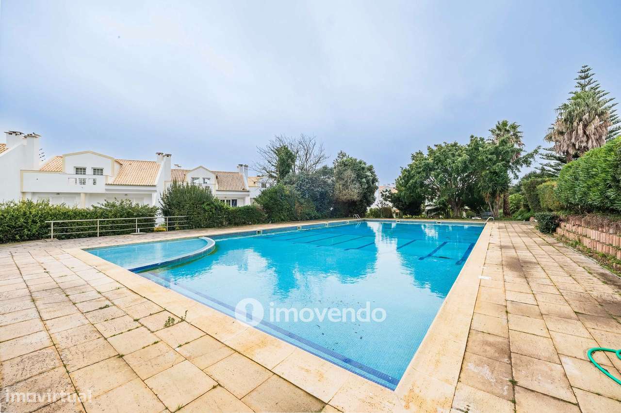 Moradia T5+2 com garagem, em condomínio com piscina, em Murches-48