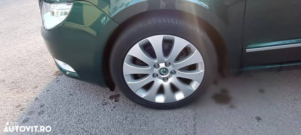 Skoda Superb 2.0 TDI Elegance - 14