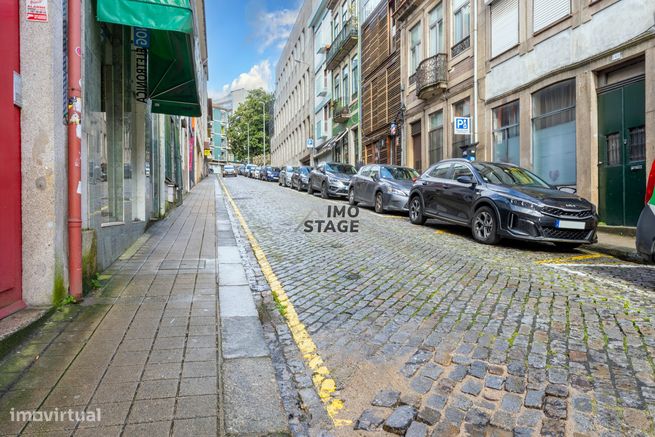 Prédio no centro histórico do Porto-22