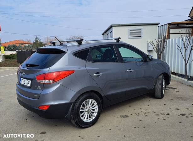 Hyundai ix35 2.0 CRDi 4WD Style - 17