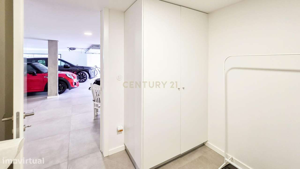 Moradia Contemporânea T4 com Piscina | Arquitetura Premium | Brufe, Vi-31