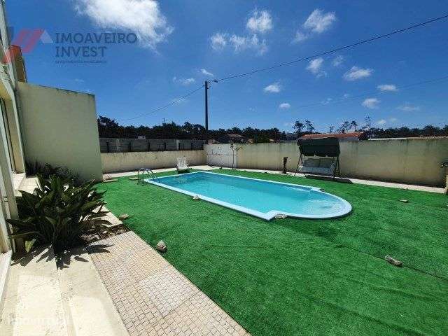 Moradia T4 isolada de arquitetura e acabamentos modernos, com piscina, - Grande imagem: 4/43