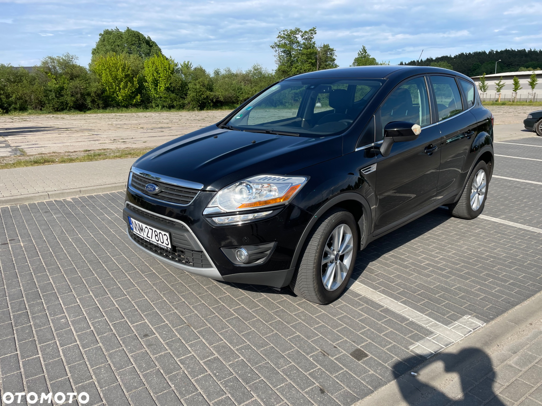 Ford Kuga 2.0 TDCi 2x4 Trend - 4