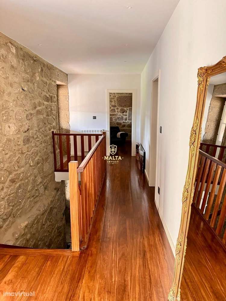 MORADIA EM PEDRA T2 – Charme Antigo com Conforto Moderno-17