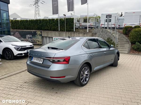 Skoda Superb 2.0 TSI Ambition DSG - 3