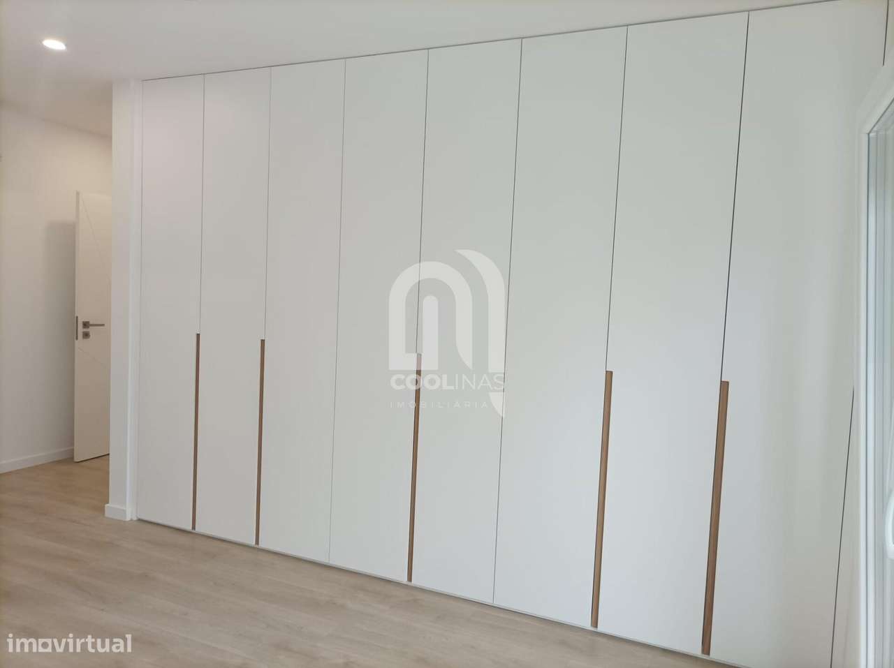 Moradia isolada de gaveto - Grande imagem: 5/33