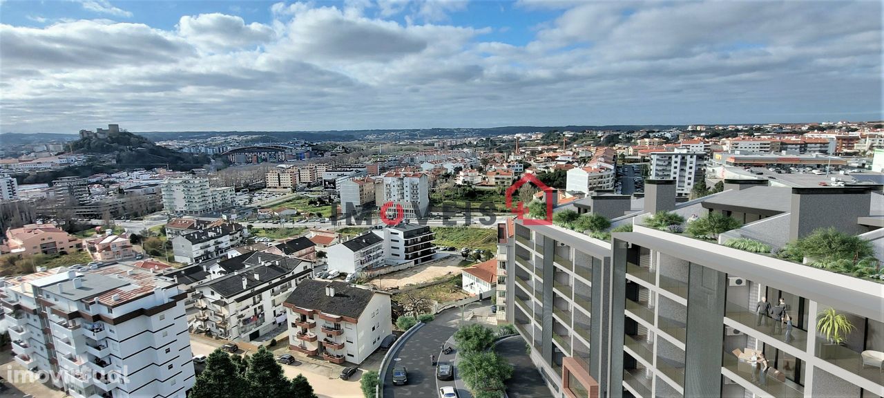 Apartamento T3 novo, no centro de Leiria, com vista para o castelo!