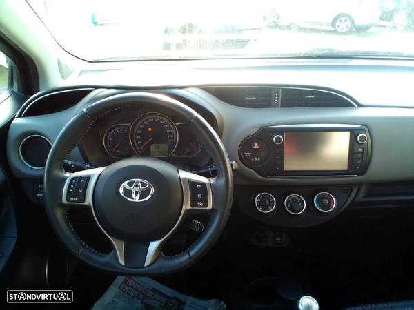 Toyota Yaris 1.33 VVT-i Comfort - 11