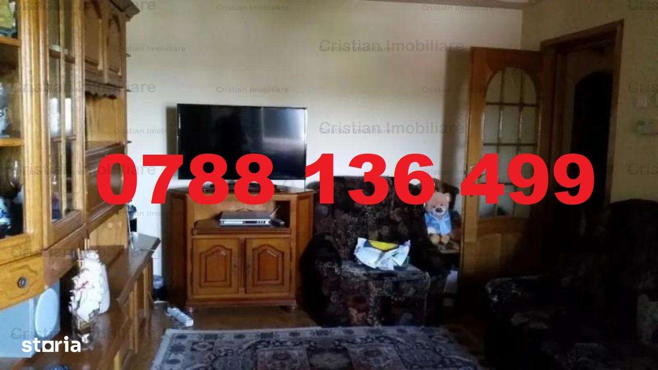 Mobilat Utiliat  2 cam 53mp conf 1 Decomandat Radu Negru - Imagine principală: 1/3