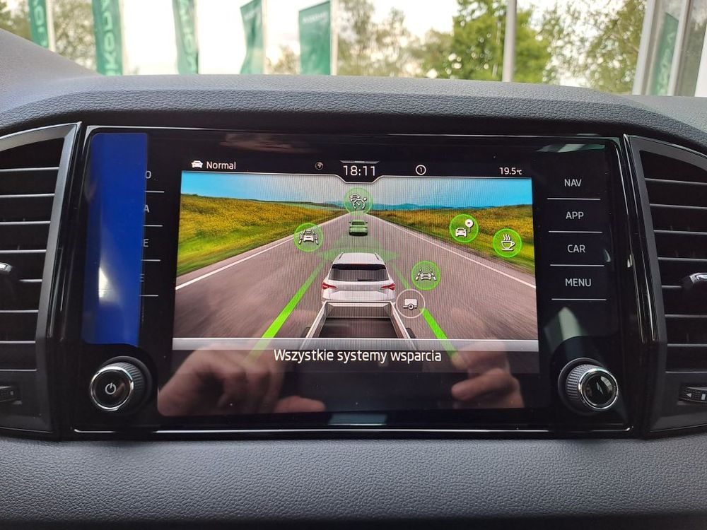 SKODA KAROQ 1.5 TSI 150KM DSG SPORTLINE, fabryczny hak, dostępny od ręki