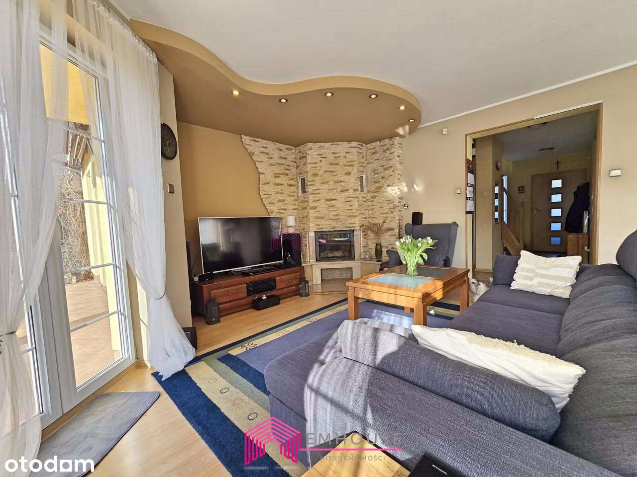 Wyjątkowy dom rodzinny – gotowy, by się w nim zakochać!-1