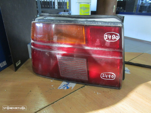 Farol Tras STOP1490 HYUNDAI PONY 1992 USADO ESQ ORIGINAL - 1