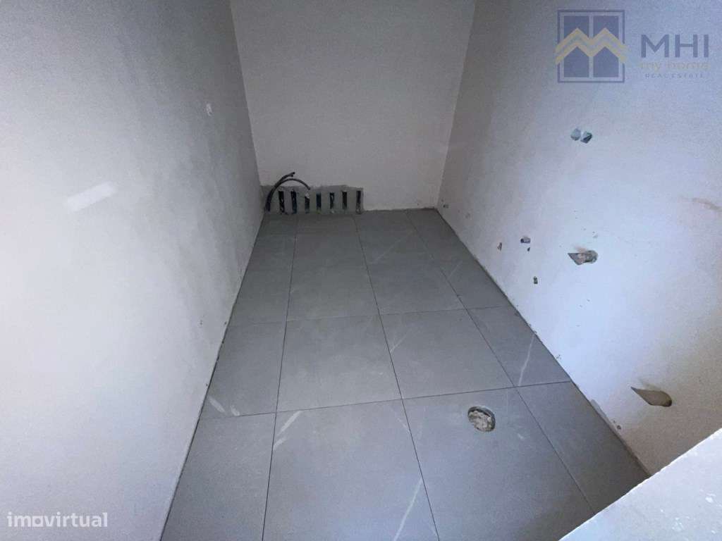 Moradias de Luxo T4 +1 a 500 metros da praia em Canidelo-56