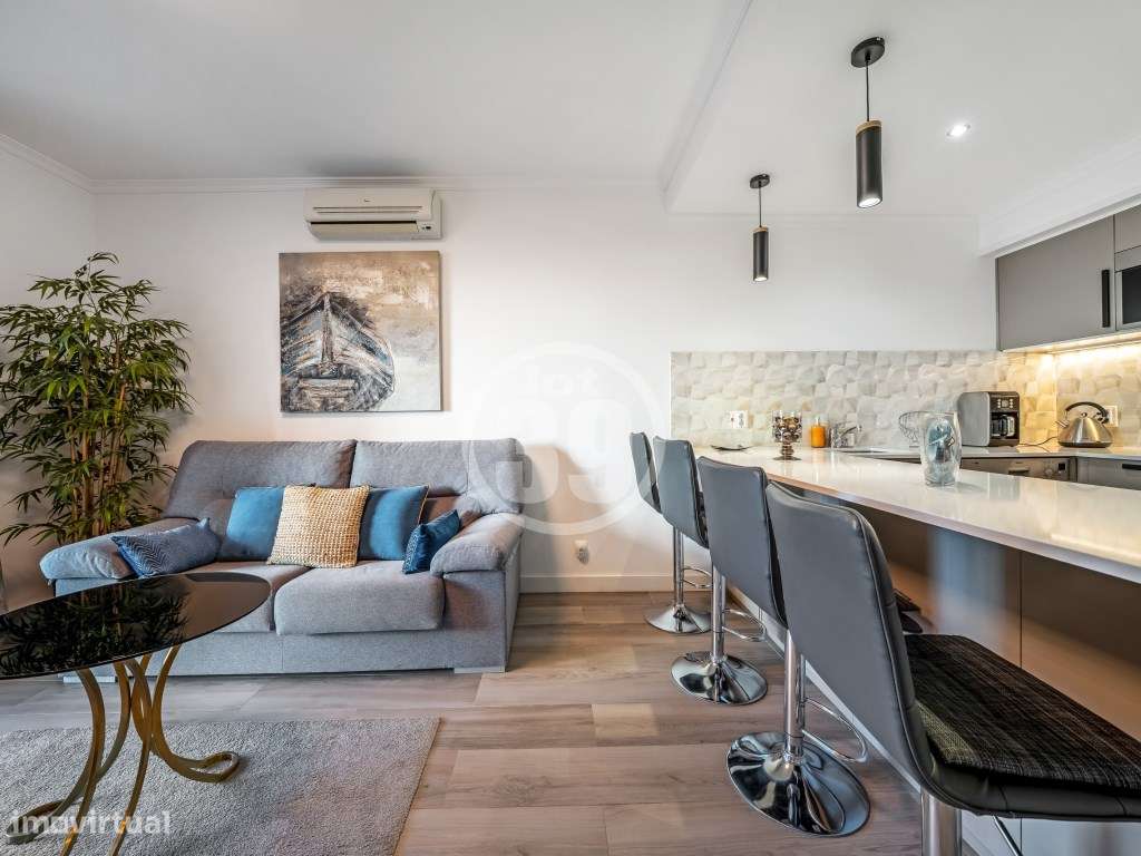 Apartamento T0+1 com Terraço Privativo e Licença AL | Torre da Medr...-7