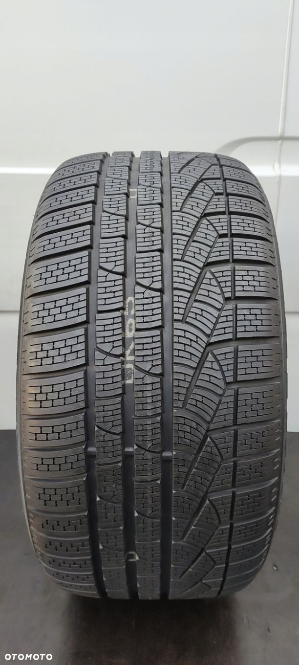 Opona zimowa Pirelli Winter SottoZero 265/40R18 - 1