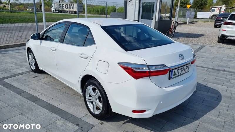 Toyota Corolla 1.4 D-4D Premium - 19