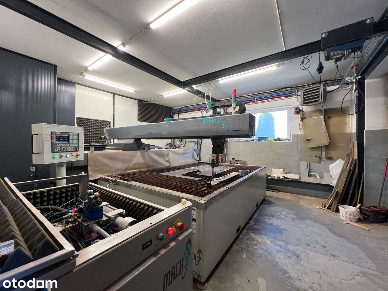 Nieruchomość inwestycyjna z halami produkcyjnymi i częścią mieszkalną-19