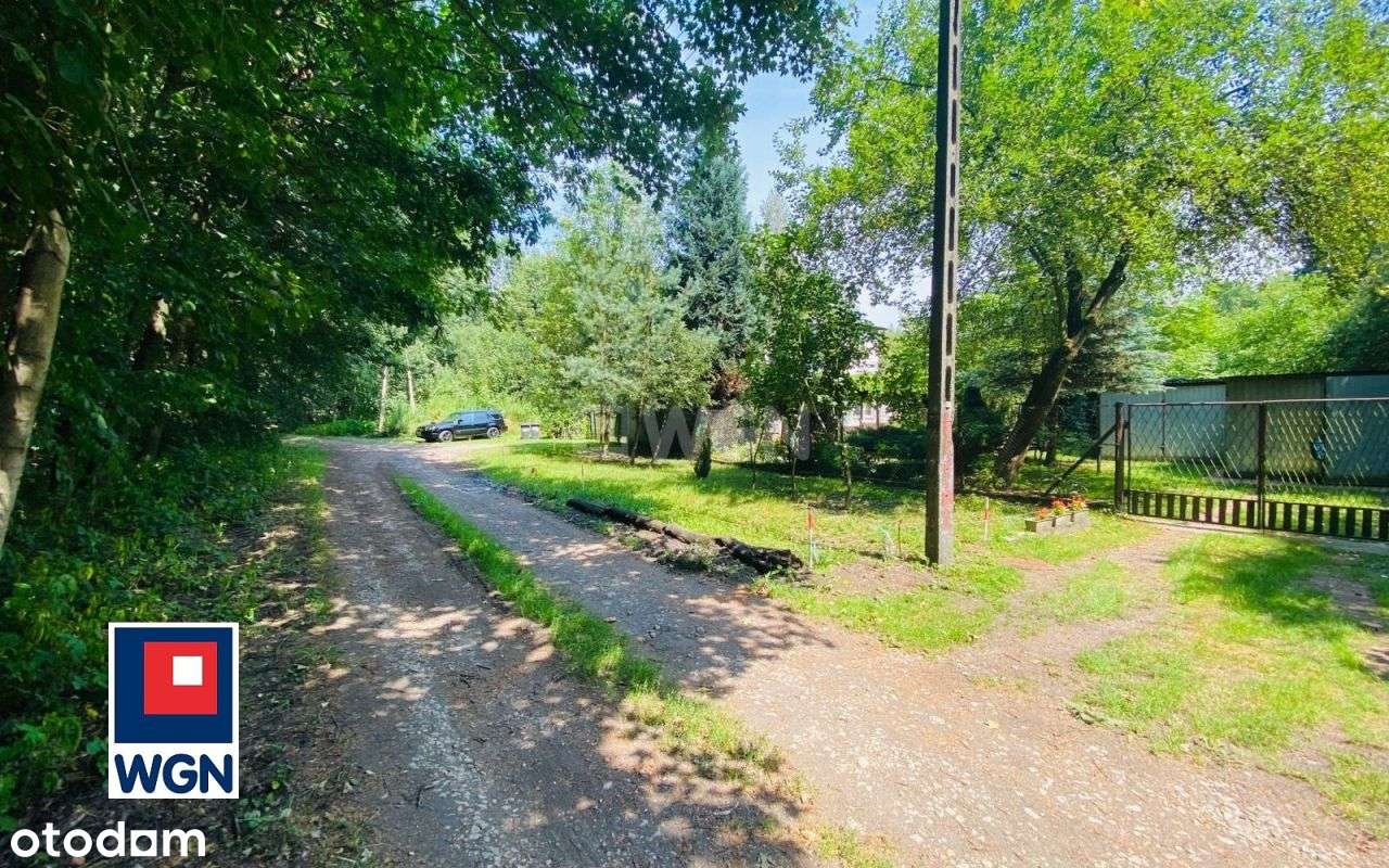 Klimatyczna działka przy lesie Kazimierz Górniczy-10