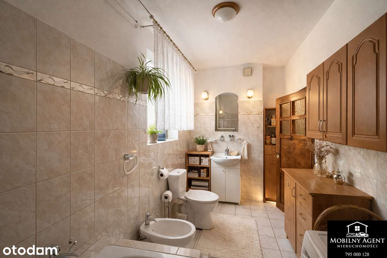 Piękny Przytulny Dom 6 pokoi z piętrem + Piwnica w Szprotawie-7