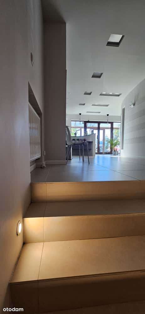 Lokal użytkowy dwupoziomowy, Warszawa - Wawer, blisko S2-7