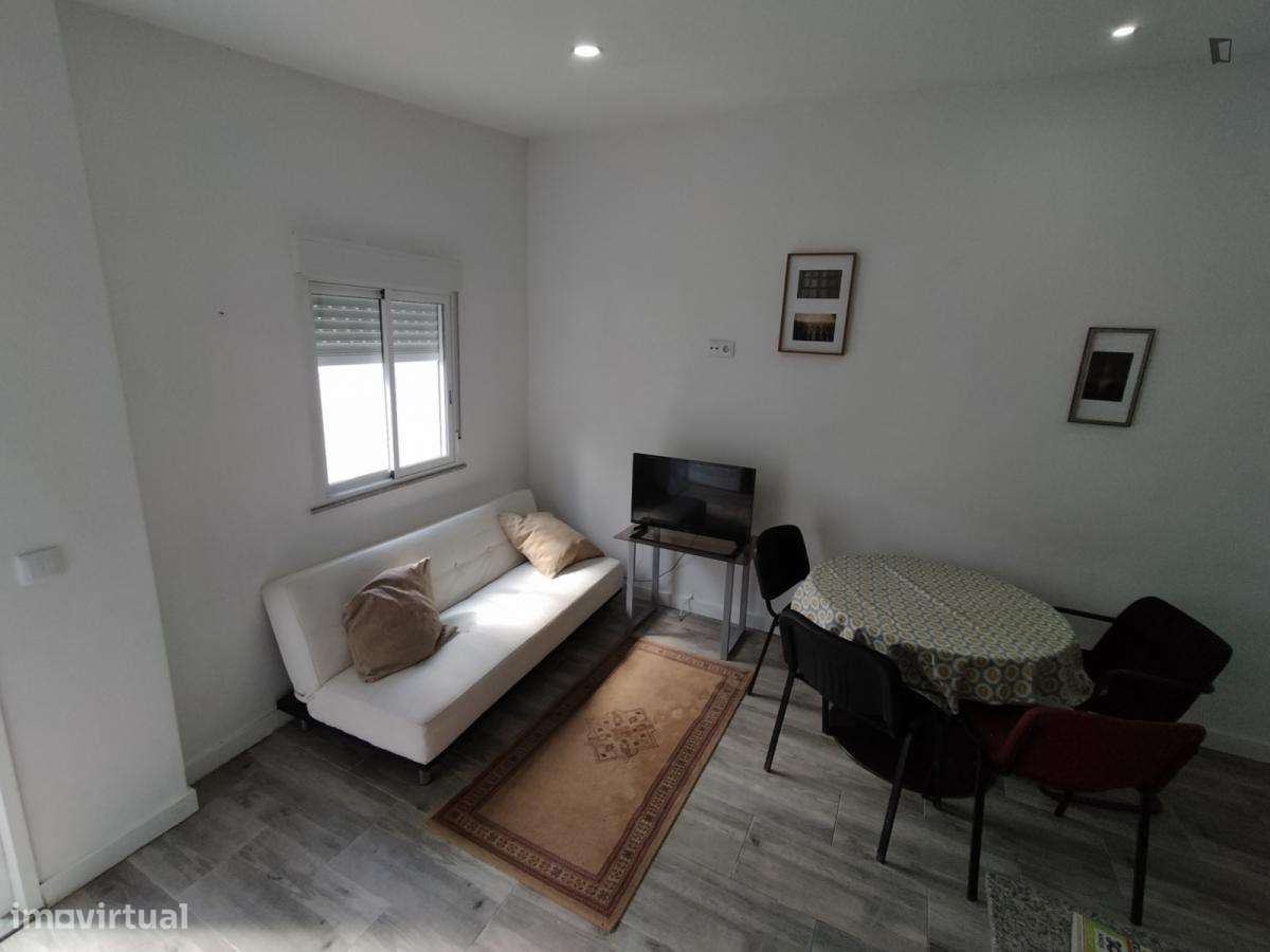 Apartamento com 2 quartos - localizado em Ramalde Porto - Grande imagem: 4/7