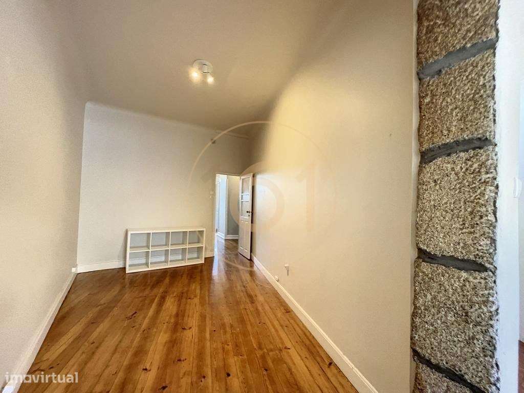 Moradia T3 geminada em Cedofeita - Grande imagem: 4/25