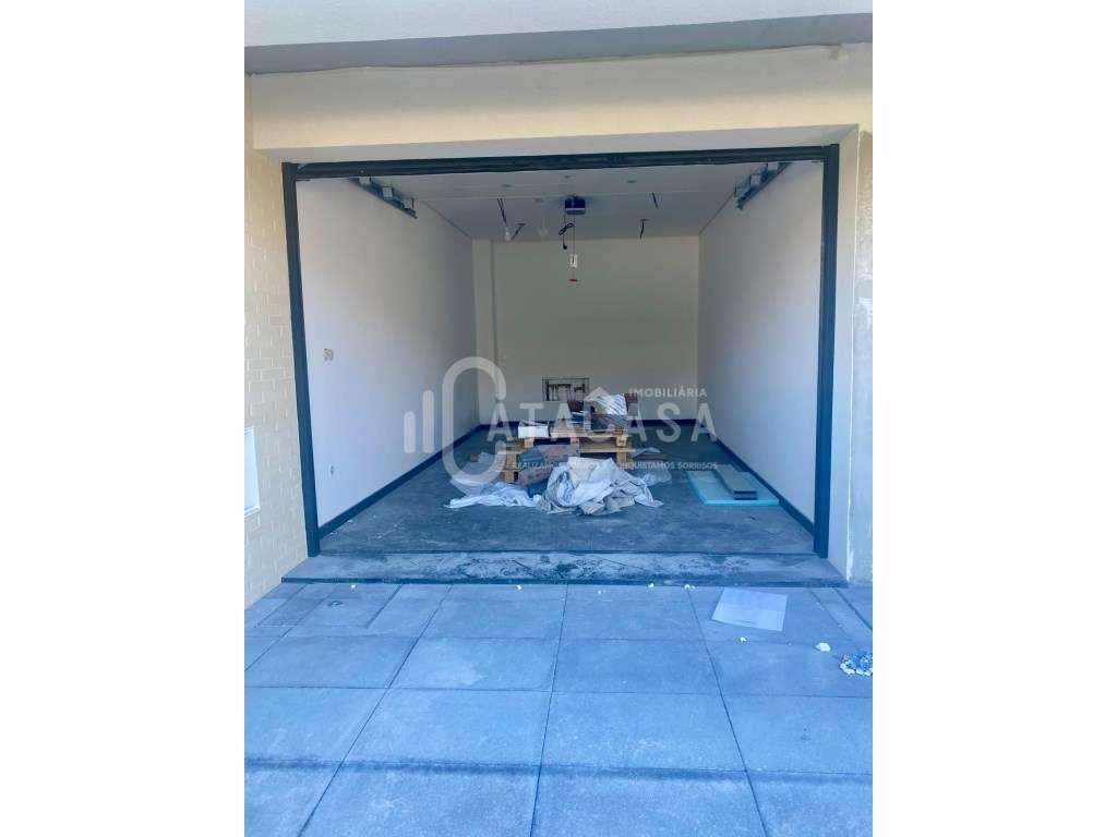 Moradia Geminada T3+1 Nova para Venda em Anadia-31