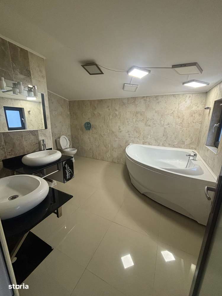 Casa cu 6 camere in zona Campus Palas-5