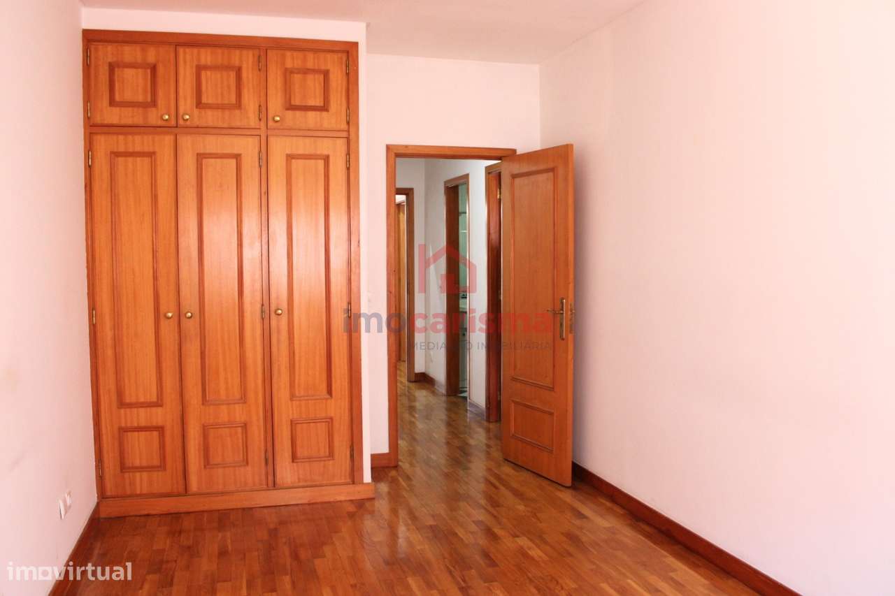 Apartamento T2 em Fermentões, Guimarães-18
