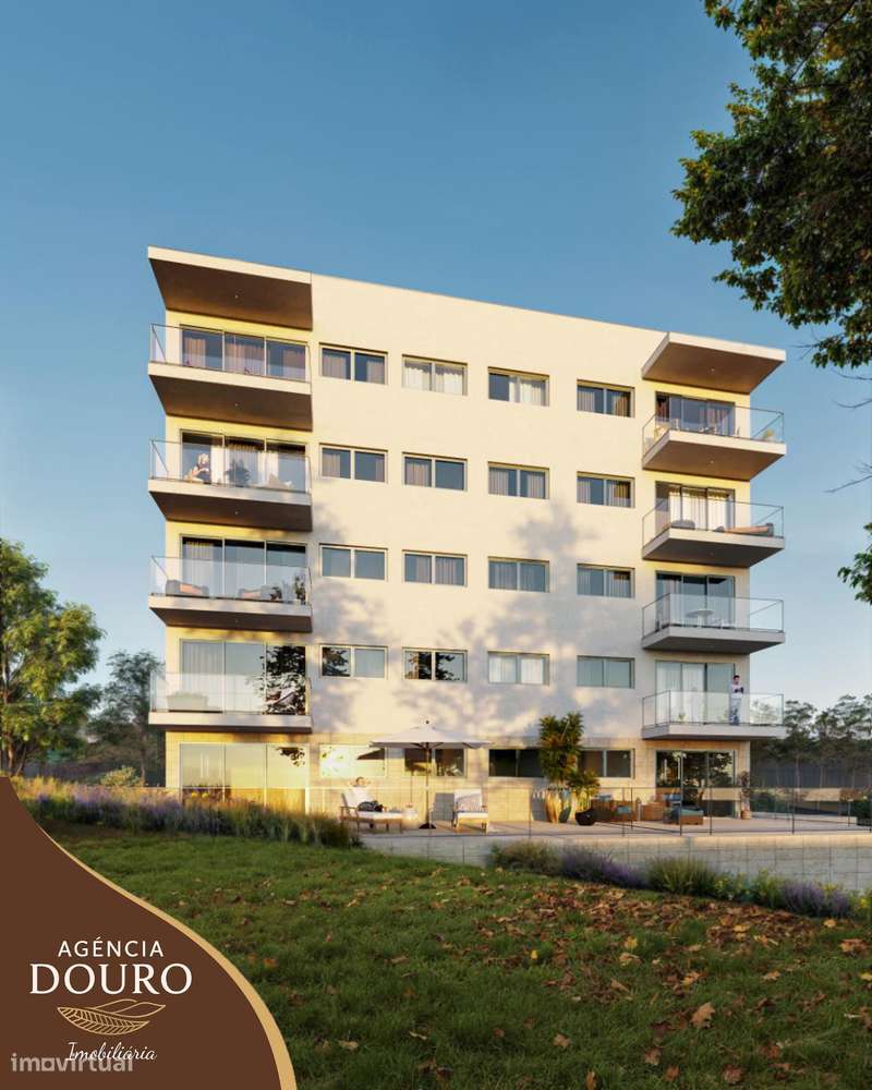 Apartamento T3 com varandas em Canidelo-5