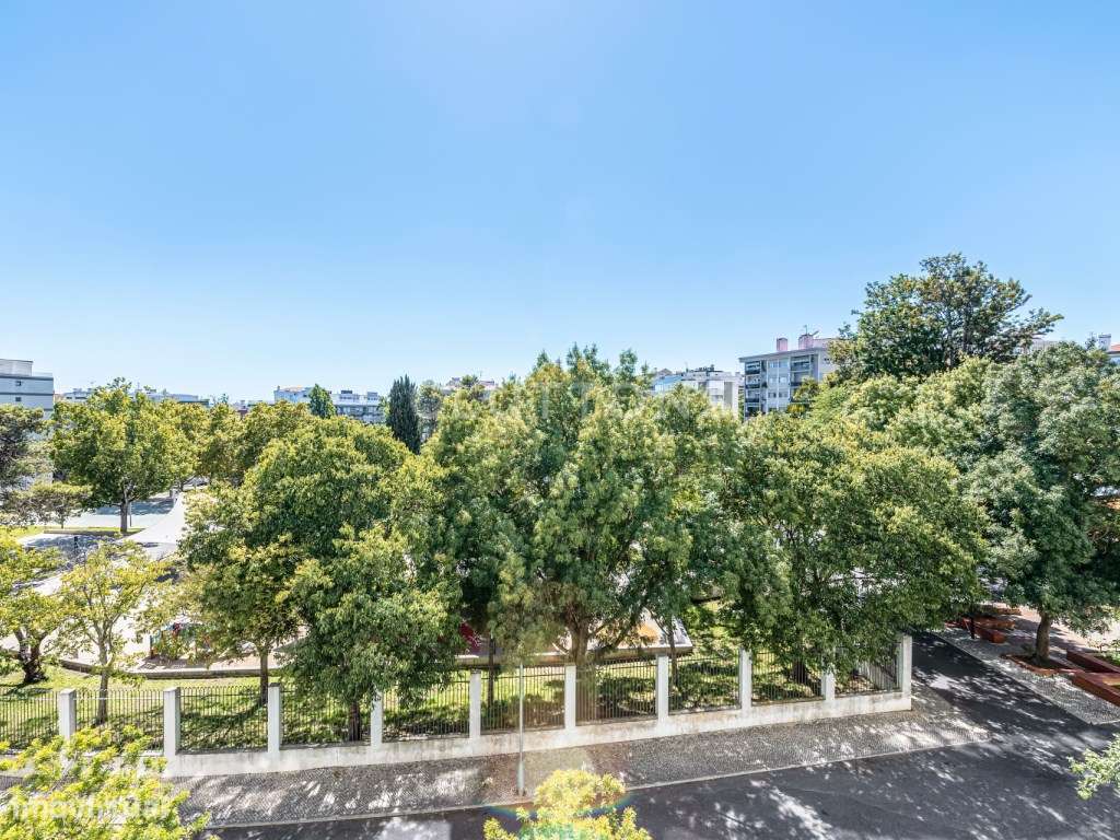 T3 no Restelo, varanda vista jardim e cidade-9