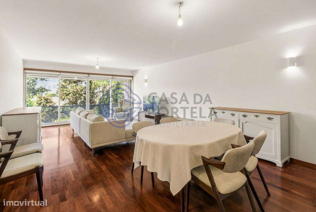Apartamento T3 Duplex Com Jardim Privativo Como Novo