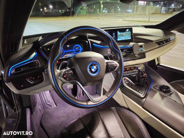 BMW i8 Coupe - 22