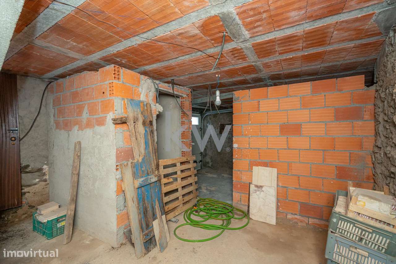 Moradia T3 com Garagem em Figueira do Lorvão, Penacova-15