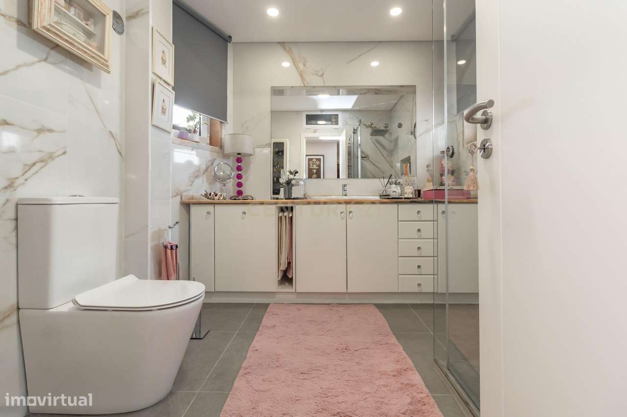 Excelente T3 Remodelado – 3º Andar (sem elevador) | 98 m² de área útil-36