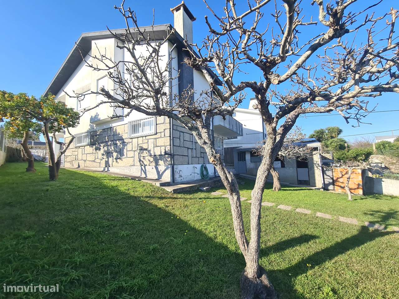 Moradia Isolada c/ terreno em Lourosa-16