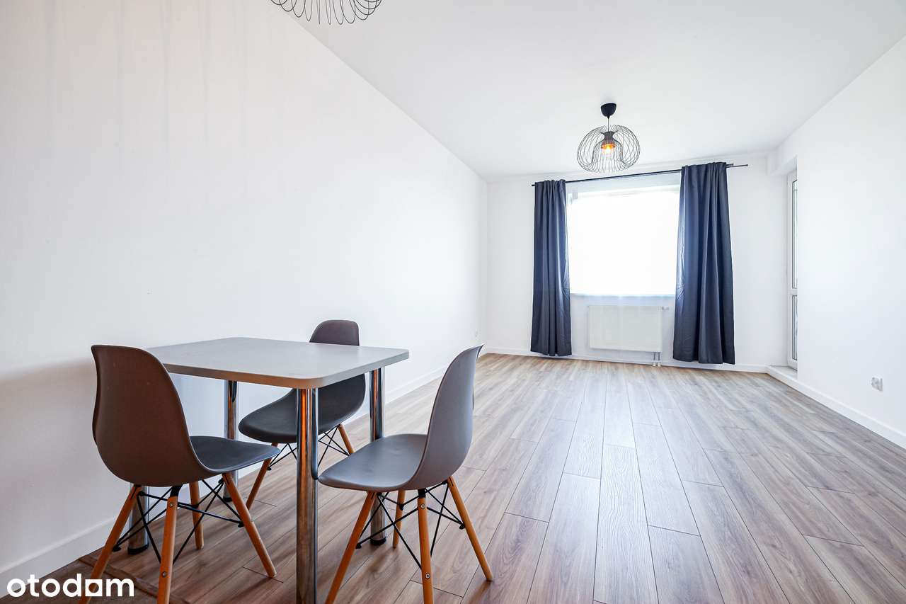 Ursus ul.Górna droga 8 ,2 pokoje ,blok z 2002-1