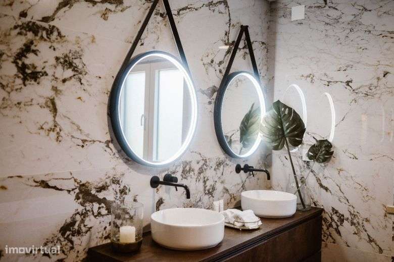 Moradia Independente T4 na Herdade da Aroeira com piscina, garagem a 2-45