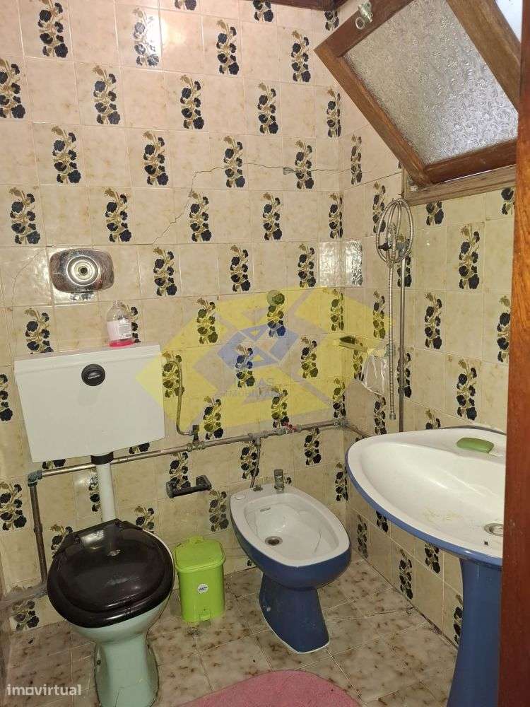 Moradia T4+T1 em Felgueiras (Centro da cidade)-15