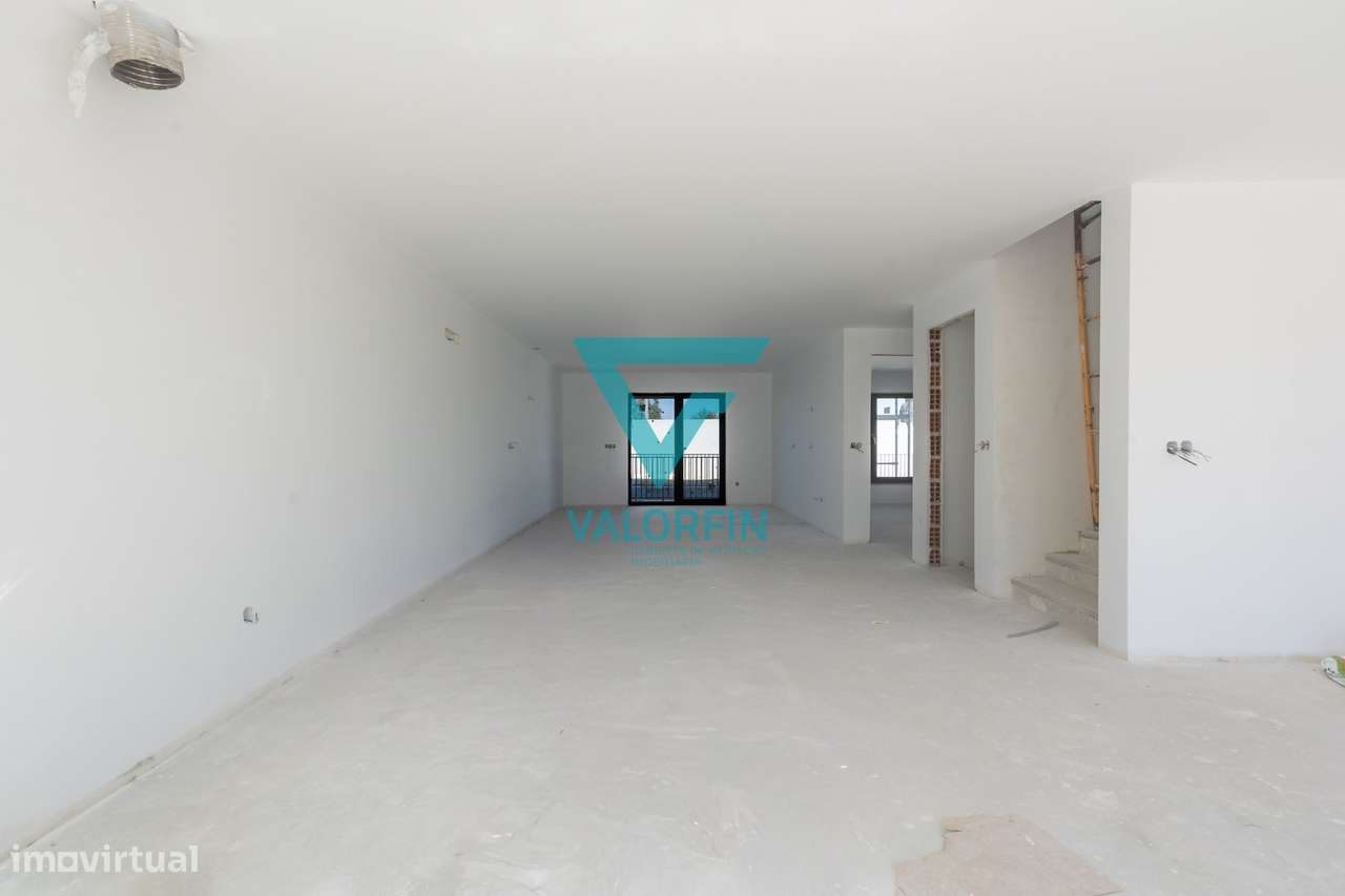 MoradiaT4 NOVA | Barosa - Leiria-2