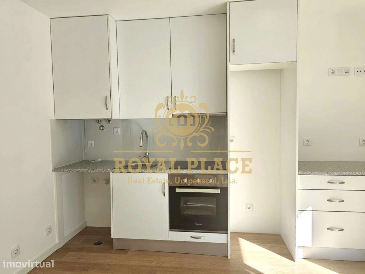 Apartamento T1 para arrendamento em Bonfim - Porto - Grande imagem: 2/20