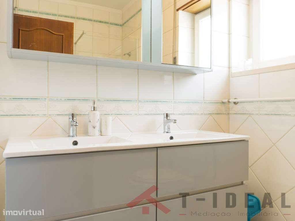 Exclusivo ! Moradia T3 com Vista Mar e Jacuzzi, a 2 Minutos da Prai...-34